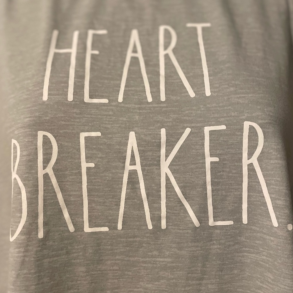 ⚡️5/$15⚡️ Rae Dunn | Heart Breaker Tank | M - Picture 5 of 8